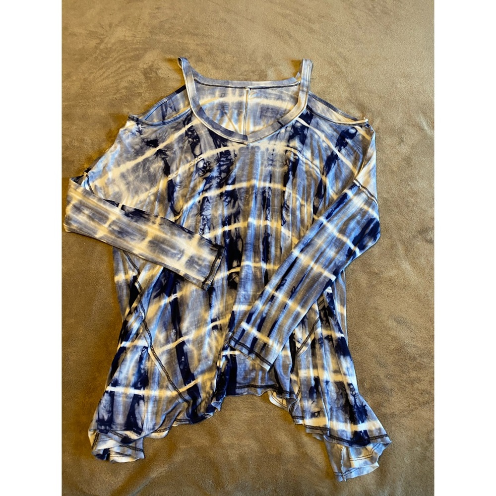 Cold Shoulder Top - image 1